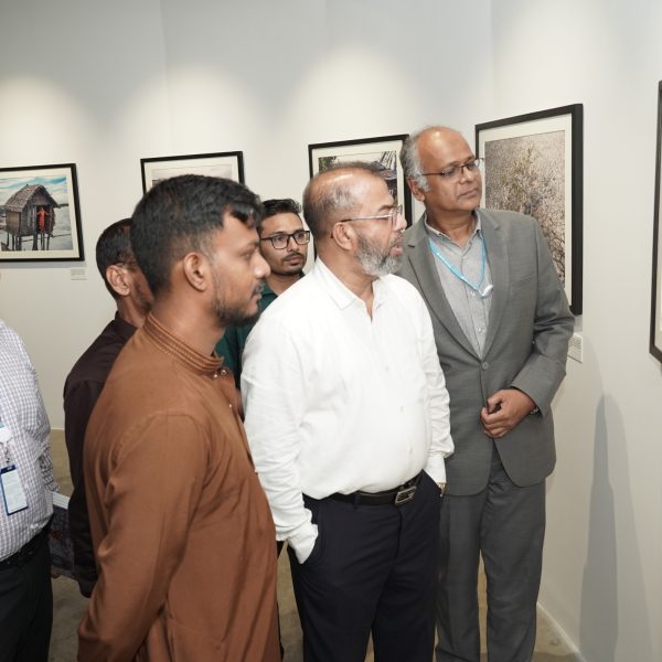 উপকূলীয় জলবায়ু সহনশীলতায় নারীদের ভূমিকা নিয়ে আলোকচিত্র প্রদর্শনী শুরু