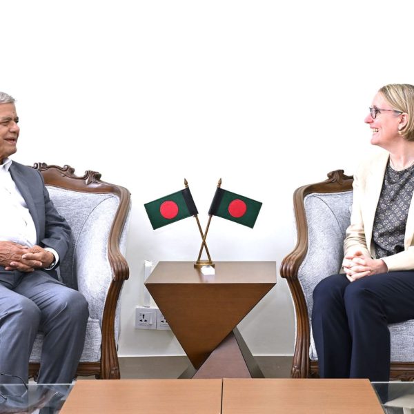 গণতন্ত্র শক্তিশালীকরণে সহযোগিতার আশ্বাস যুক্তরাজ্যের, গুরুত্ব পেল স্থানীয় সরকার নির্বাচন