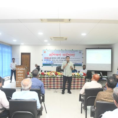 প্রশিক্ষকের ভূমিকায় প্রতিমন্ত্রী ববি হাজ্জাজ
