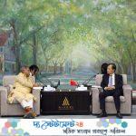 চীনের সাংহাইয়ে নৌপরিবহন উপদেষ্টা ও চীনের পরিবহন মন্ত্রীর বৈঠক: নৌপরিবহন খাতে অবকাঠামো উন্নয়ন ও সহযোগিতা বৃদ্ধির ওপর গুরুত্বারোপ