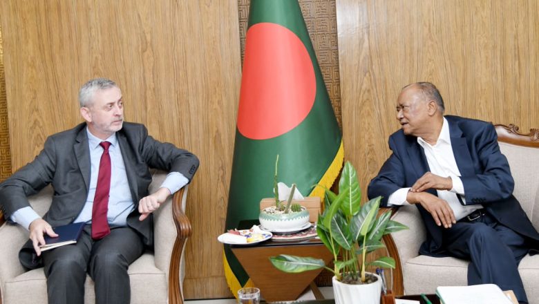 পরিবেশমন্ত্রীর সঙ্গে ইউরোপীয় ইউনিয়নের রাষ্ট্রদূতের সৌজন্যে সাক্ষাৎ