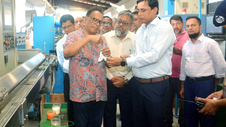 দেশীয় শিল্পের বিকাশ, কর্মসংস্থান সৃষ্টি ও প্রযুক্তিনির্ভর অর্থনীতি গড়তে সরকার বদ্ধপরিকর: ফকির মাহবুব আনাম