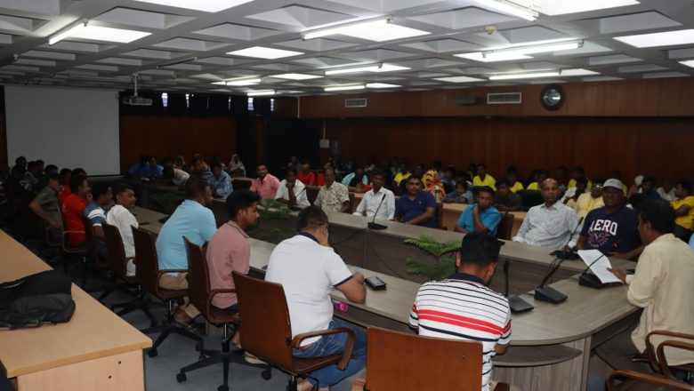 দেশের বিভিন্ন অঞ্চল থেকে আগত সার্কাস-যাত্রাপালা শিল্পীদের নিয়ে কর্মশালা অনুষ্ঠিত