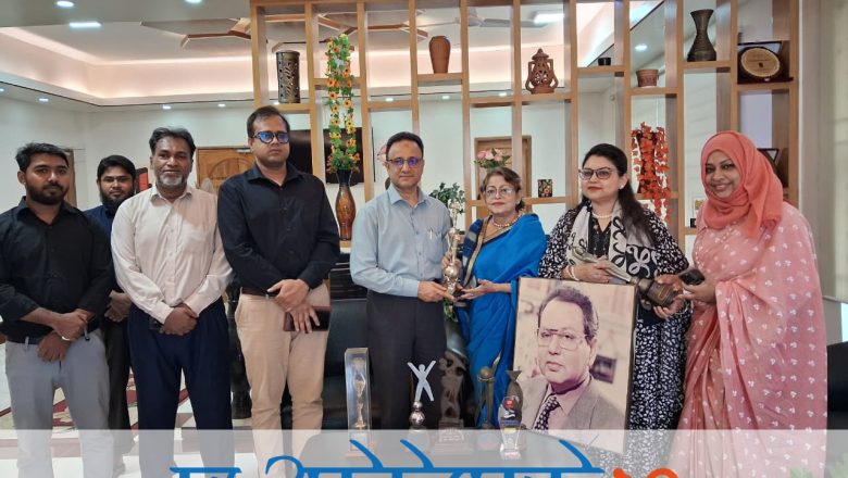 মহানায়ক বুলবুল আহমেদের অর্জিত পুরস্কার ও ব্যবহৃত সামগ্রী সংরক্ষিত হবে বাংলাদেশ ফিল্ম আর্কাইভে