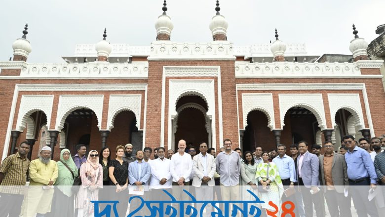 জনগণের অর্থে নির্মিত নতুন রাস্তা কেটে জনভোগান্তি সৃষ্টি করতে দেওয়া হবে না: ডিএসসিসি প্রশাসক
